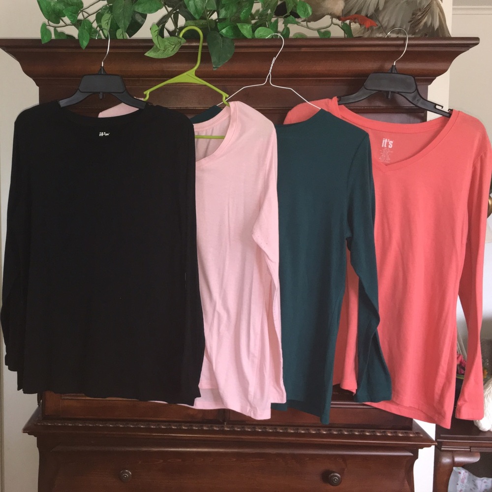 4 long sleeve shirts! 2 V-neck & 2 Round neck!