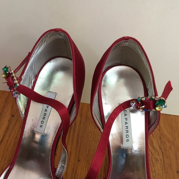 New red Caparros heels - Picture 7 of 8