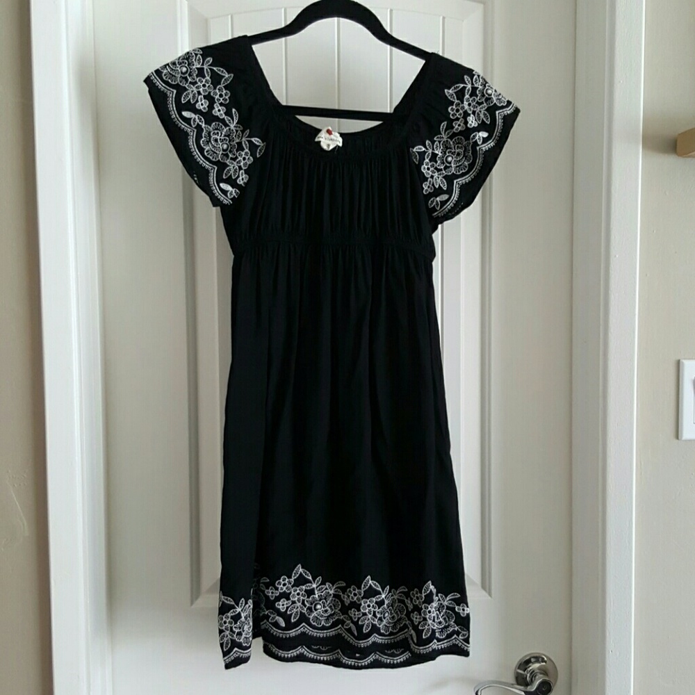 One Clothing Day Dress, Size Small
