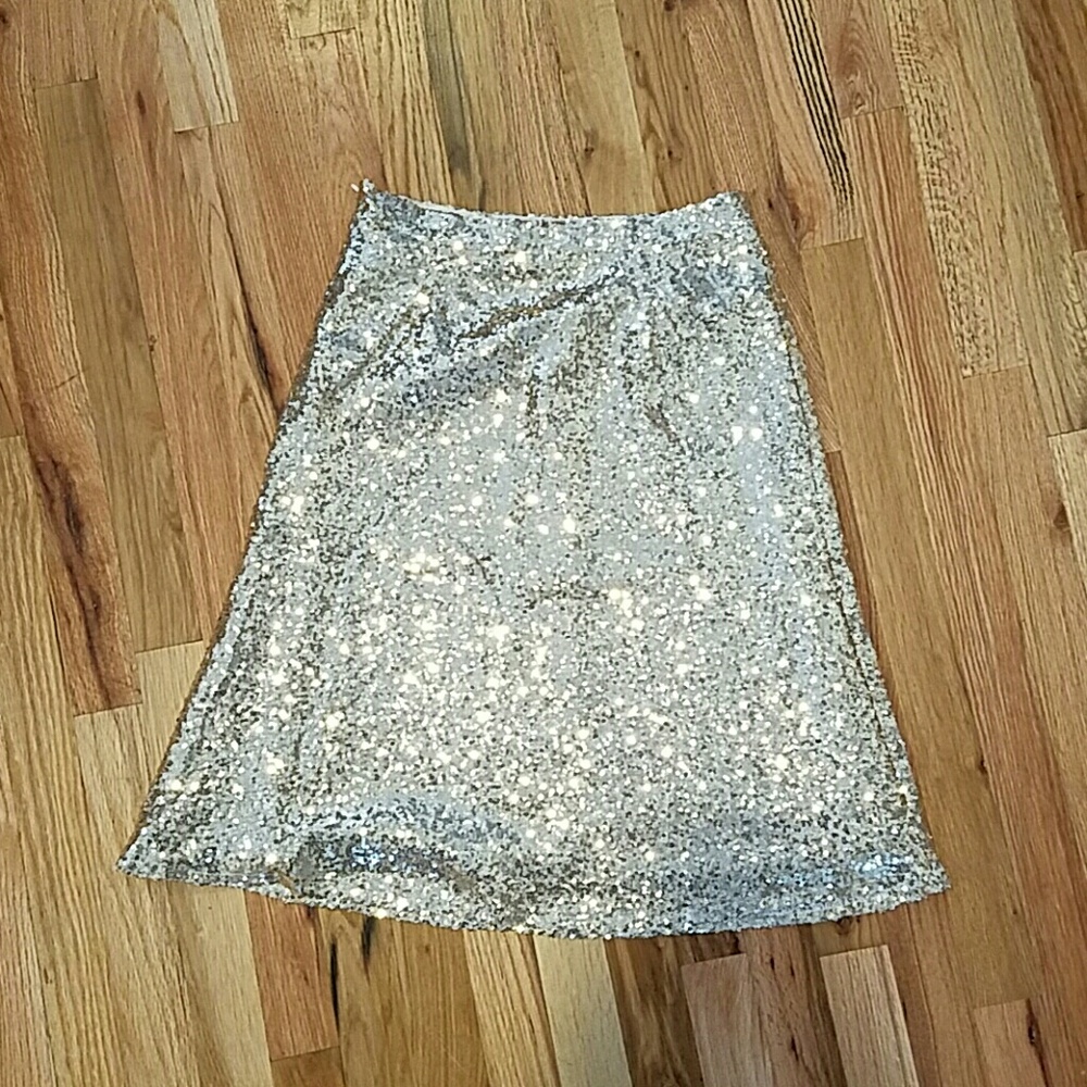 LIKE NEW!  gold sequin skirt