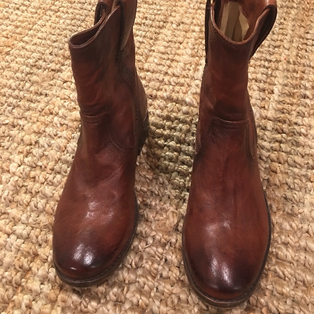 Frye burnt red low boots