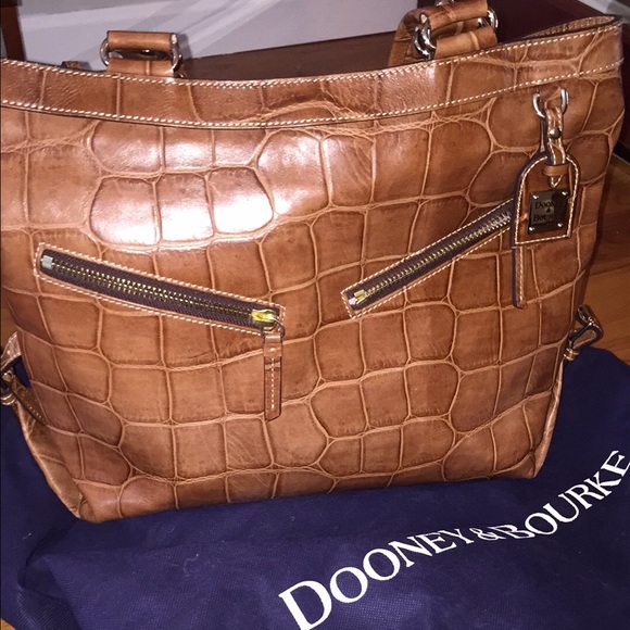 Dooney And Bourke Borse A Tracolla Da Donna Shop - All Weather Leather 3 0 Marrone Rfckv1023