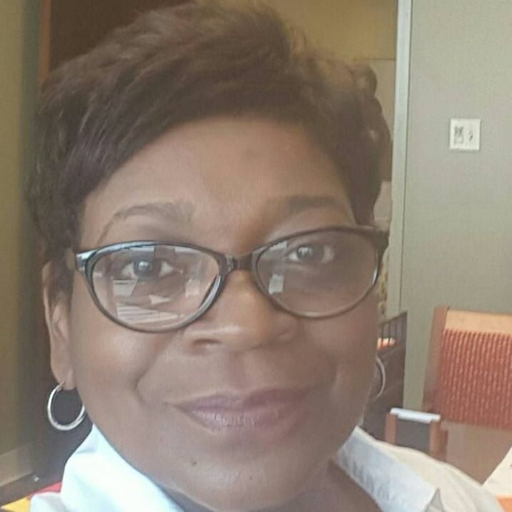 Meet your Posher, Brenda