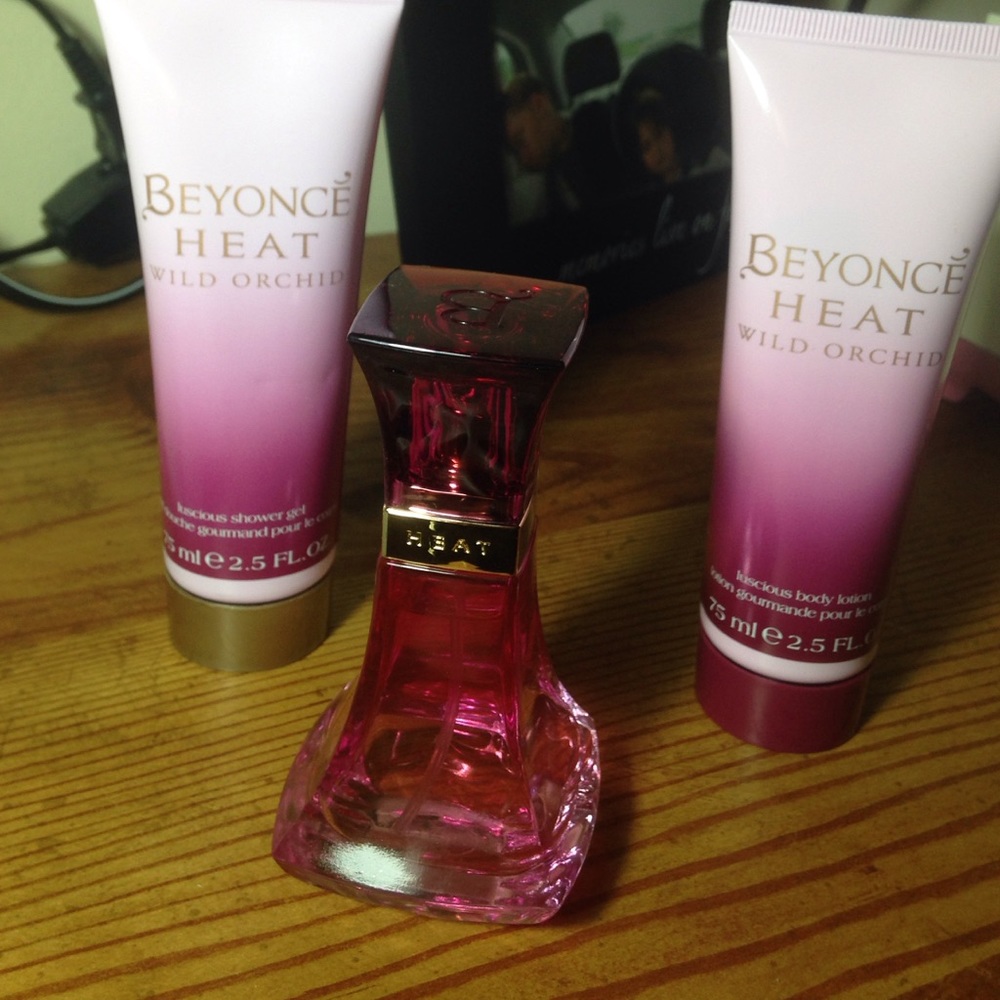 Beyoncé Set (she's having TWINS 🤗)