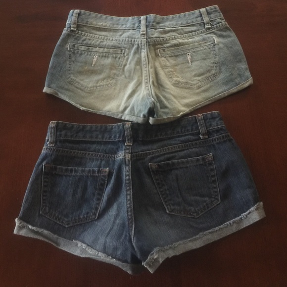 Lot of 2 mossimo jean shorts - Picture 2 of 4