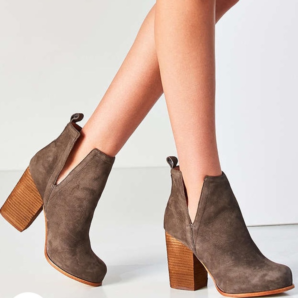 NEW IN BOX Jeffrey Campbell Oshea Ankle Boot