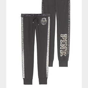 NWOT VS PINK Limited Edition Collegiate Gym Pant💖