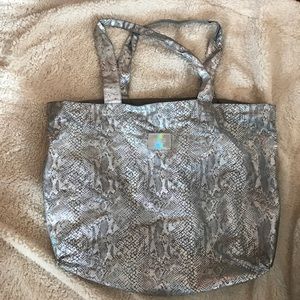 💕VS Pink tote snakeskin 💕