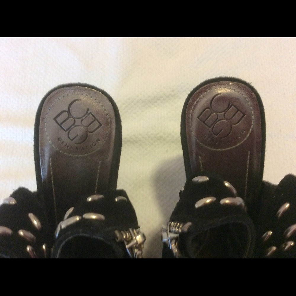👠BCBGeneration ankle booties👠 - Picture 3 of 4