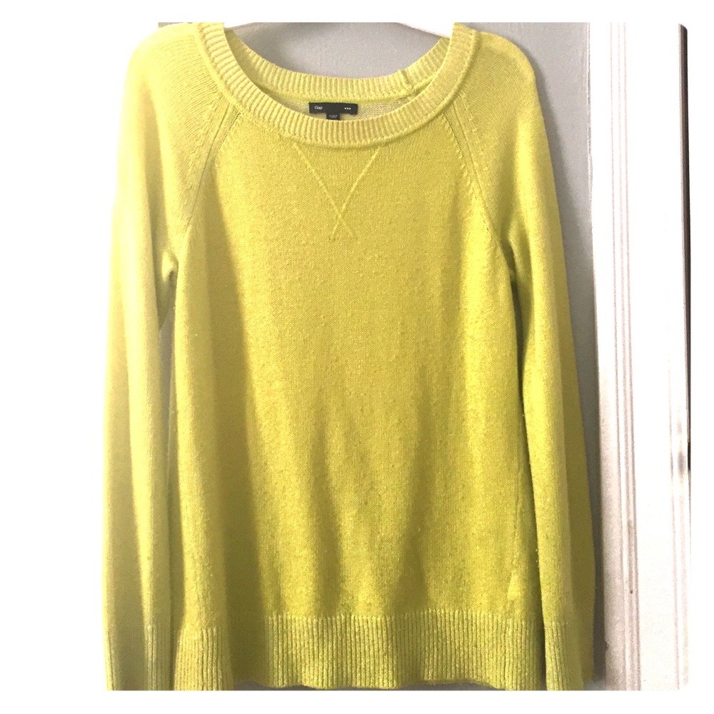 Gap crew neck sweater