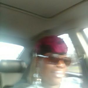 Meet your Posher, Sharita