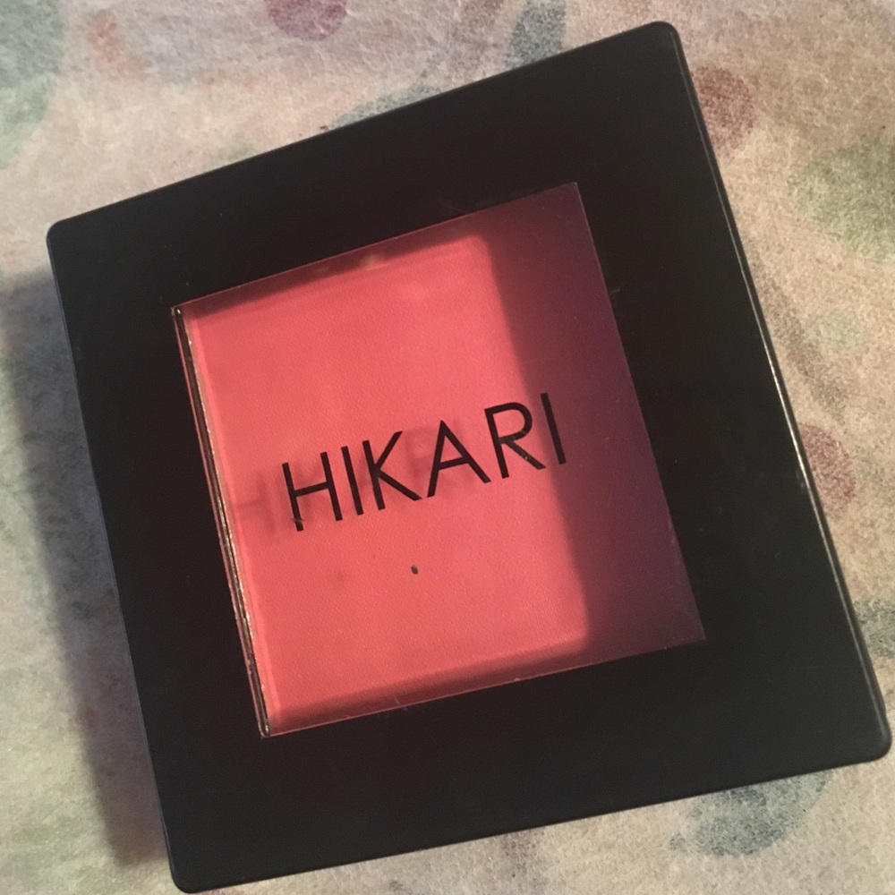 Hikari barely used blush