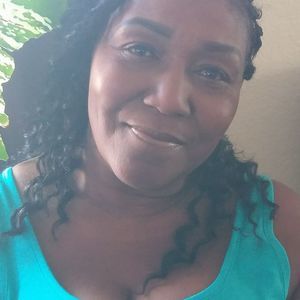 Meet your Posher, Deborah