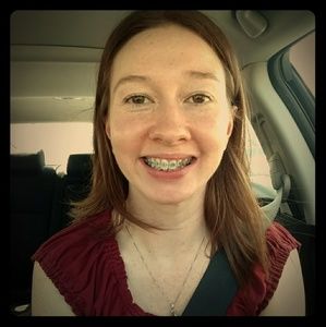 Meet your Posher, Joelle