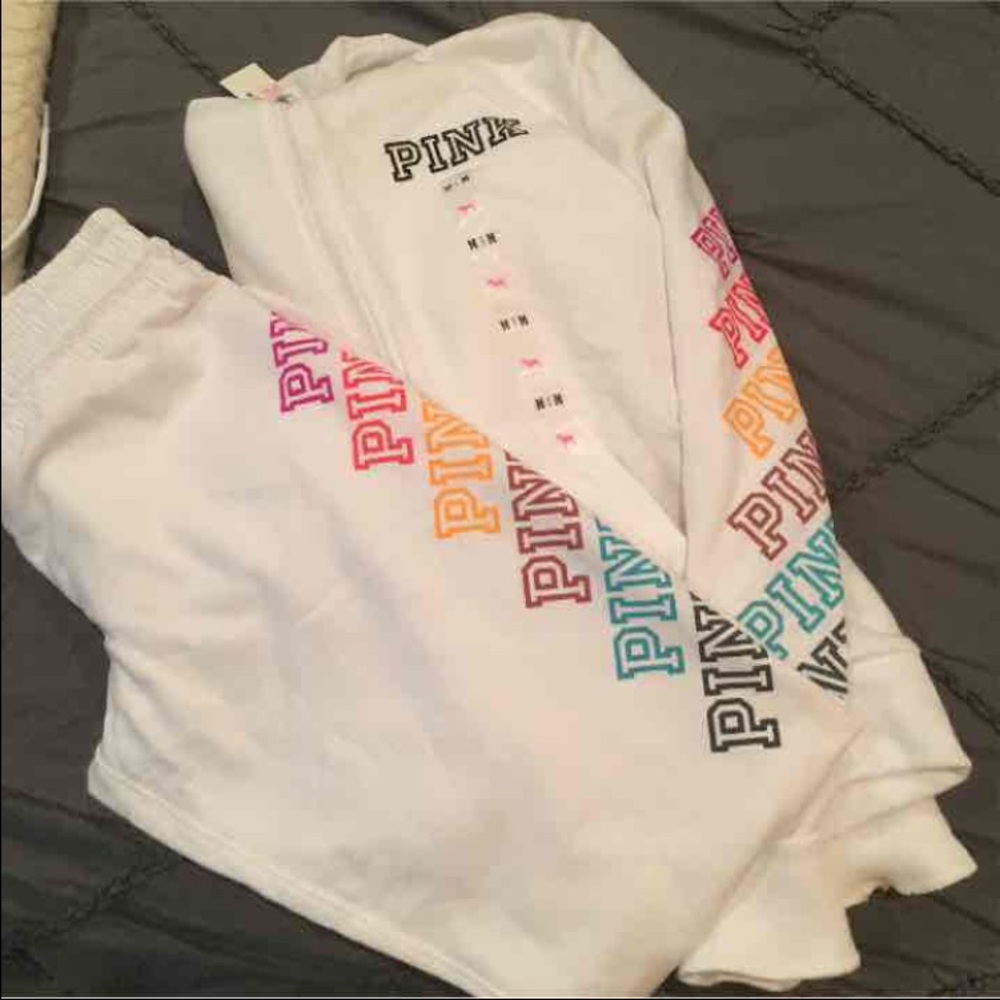 BNWT VS pink outfit