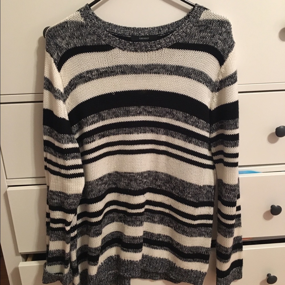 Stripped thick sweater
