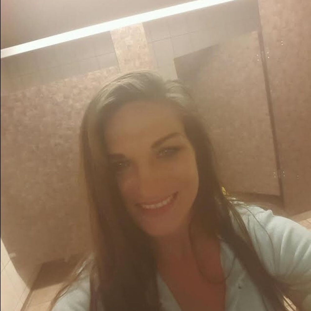 Meet your Posher, Brittney