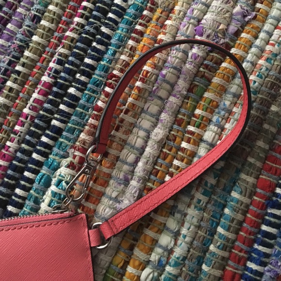 MK hot pink wristlet - Picture 3 of 4