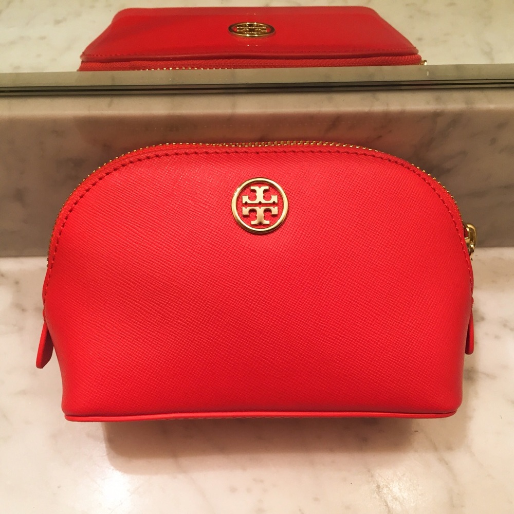 Tory Burch cosmetic bag ✨