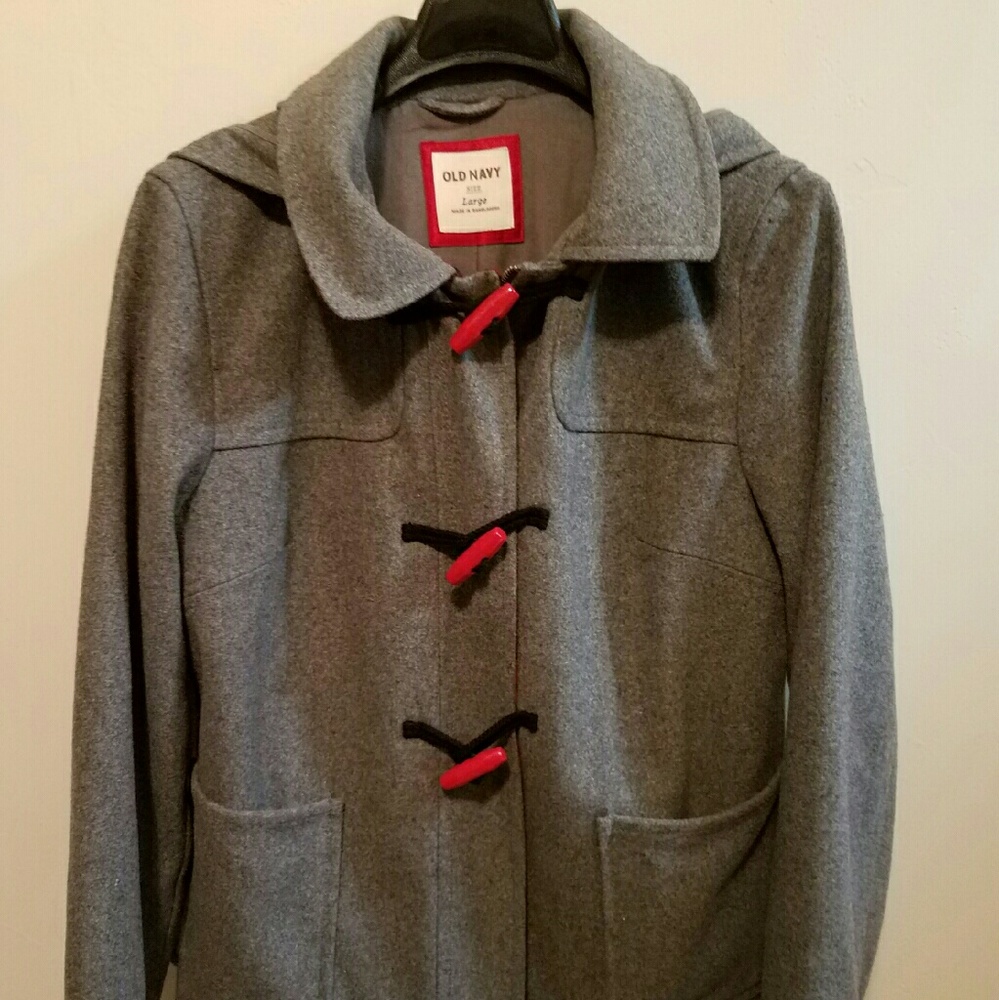 Old navy women's pea coat w/hood.