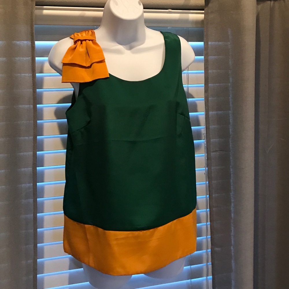 Band new green and gold top