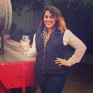 Black puffy vest LARGE OLD NAVY