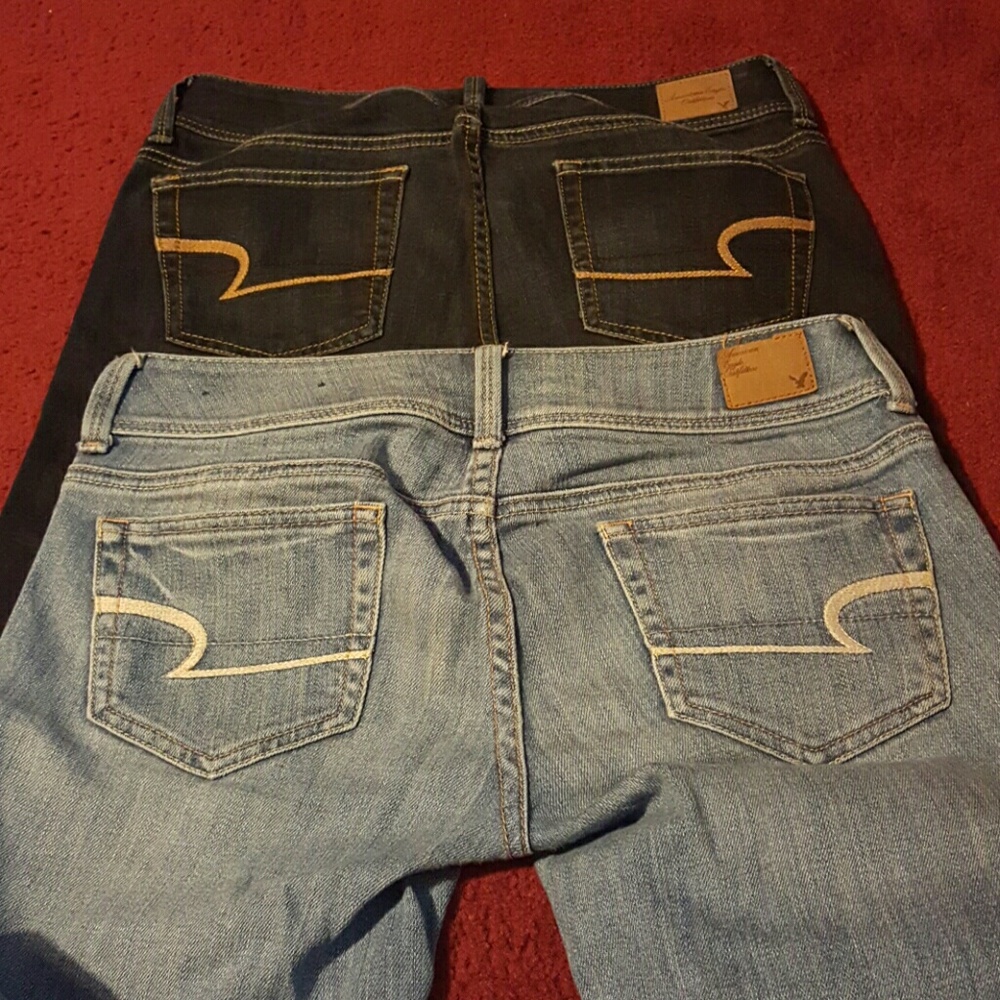 AEO SLIM BOOTCUT JEANS SIZE 4