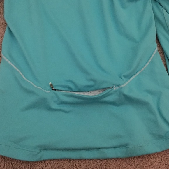 Asics running quarter zip - Picture 4 of 4
