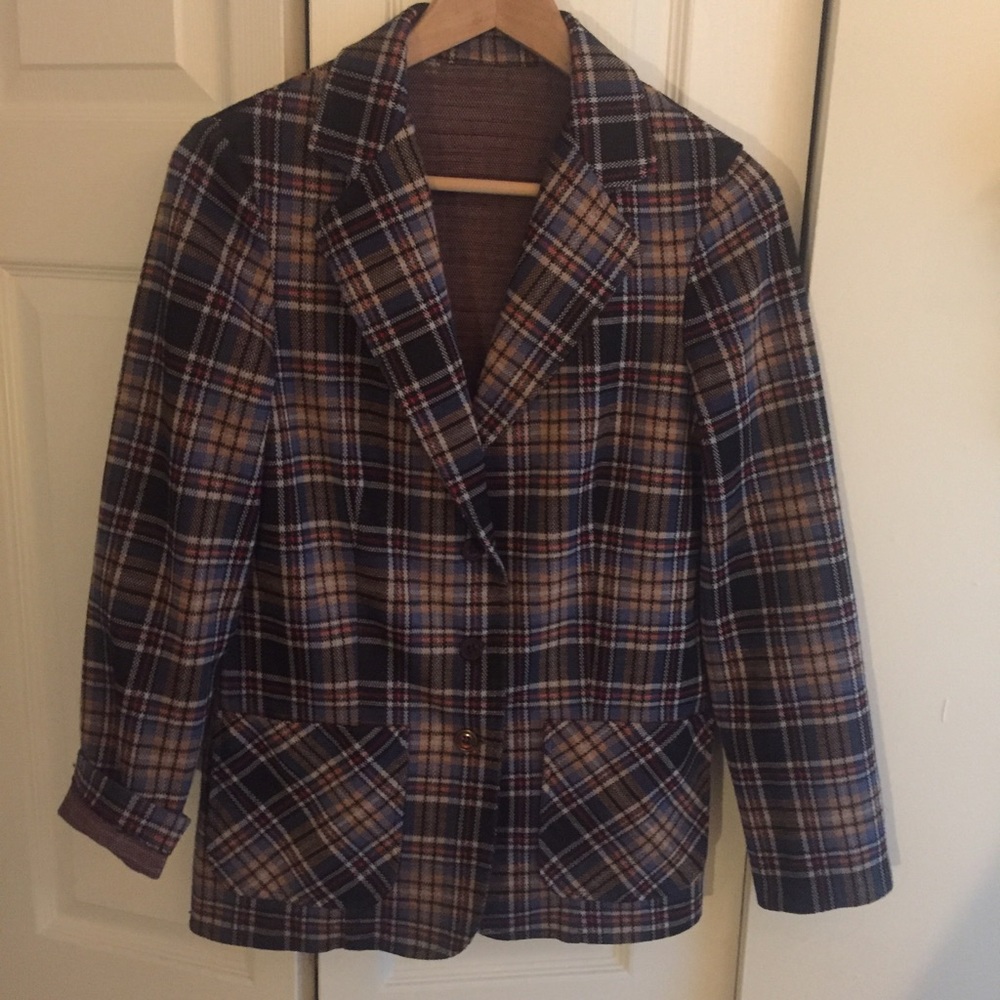 Vintage ✨ blazer. Plaid print n trendy