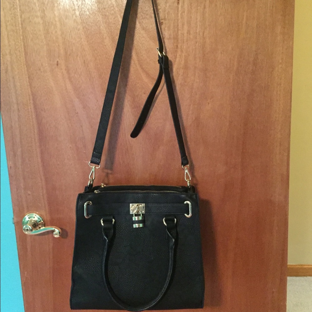 Charming Charlie purse