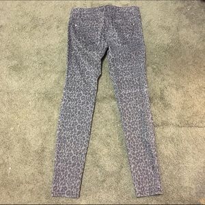 Leopard print skinny jeans