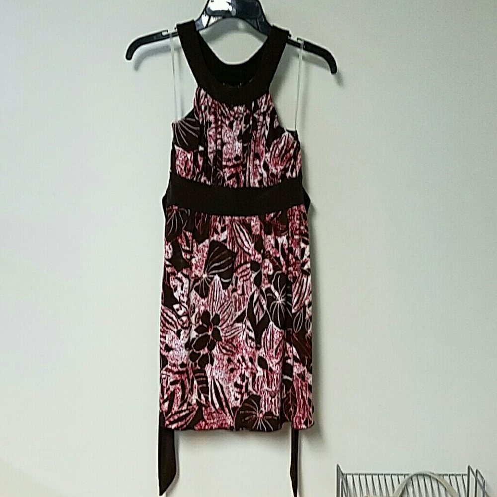 Xtraordinary Floral Dress - Size Medium NWT