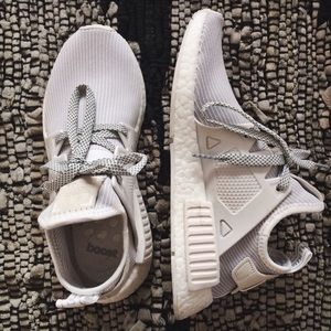 🆕 Adidas Women's NMD_XR1 (Vintage White)