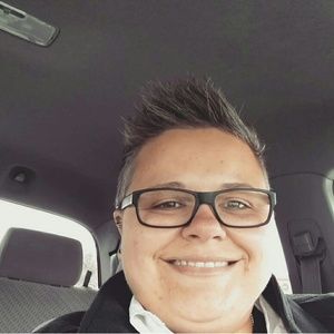 Meet your Posher, Latosha