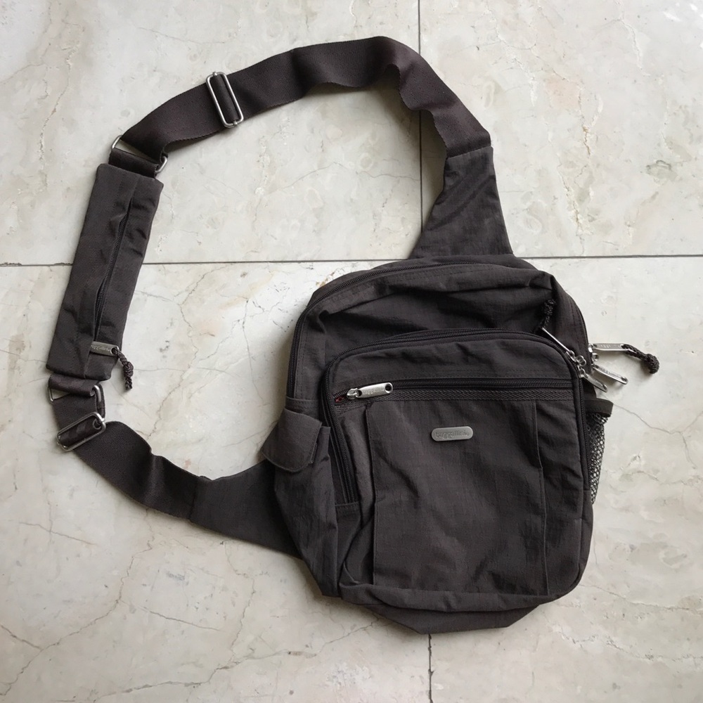Baggallini crossbody in excellent condition!