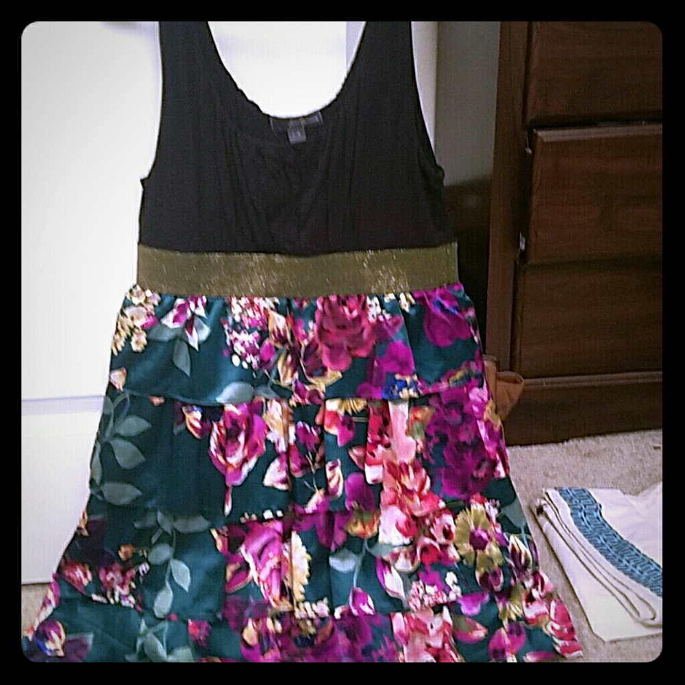 Sleeveless Mutlicolor Flowered Dress