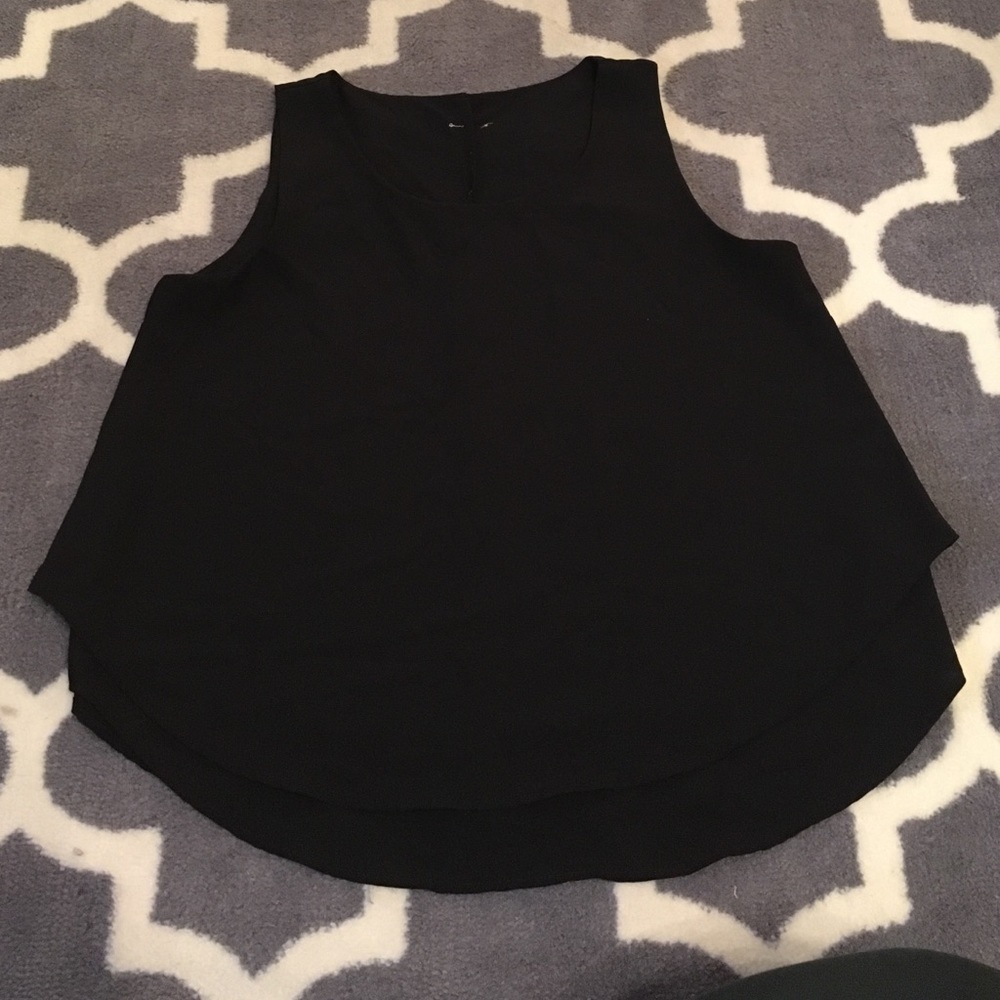 **3 for 10**Crepe black flowy blouse