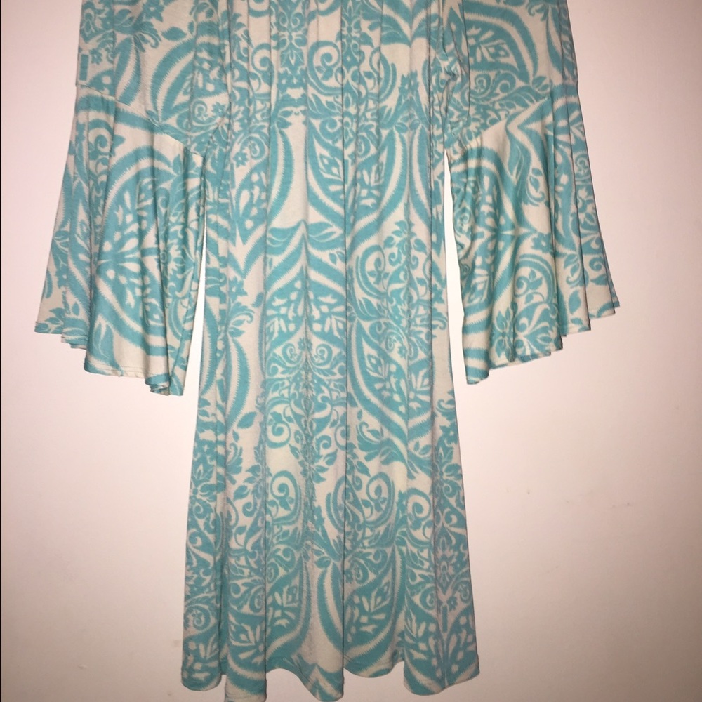Light blue and cream flare sleeve boutique dress