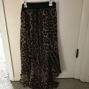 Leopard print maxi skirt