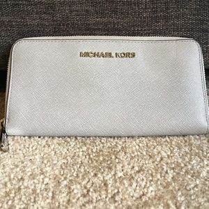 **LOWERED PRICE!** Used gray Michael Kors wallet