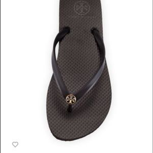 **SOLD** Tory Burch Classic black flip flops - 9