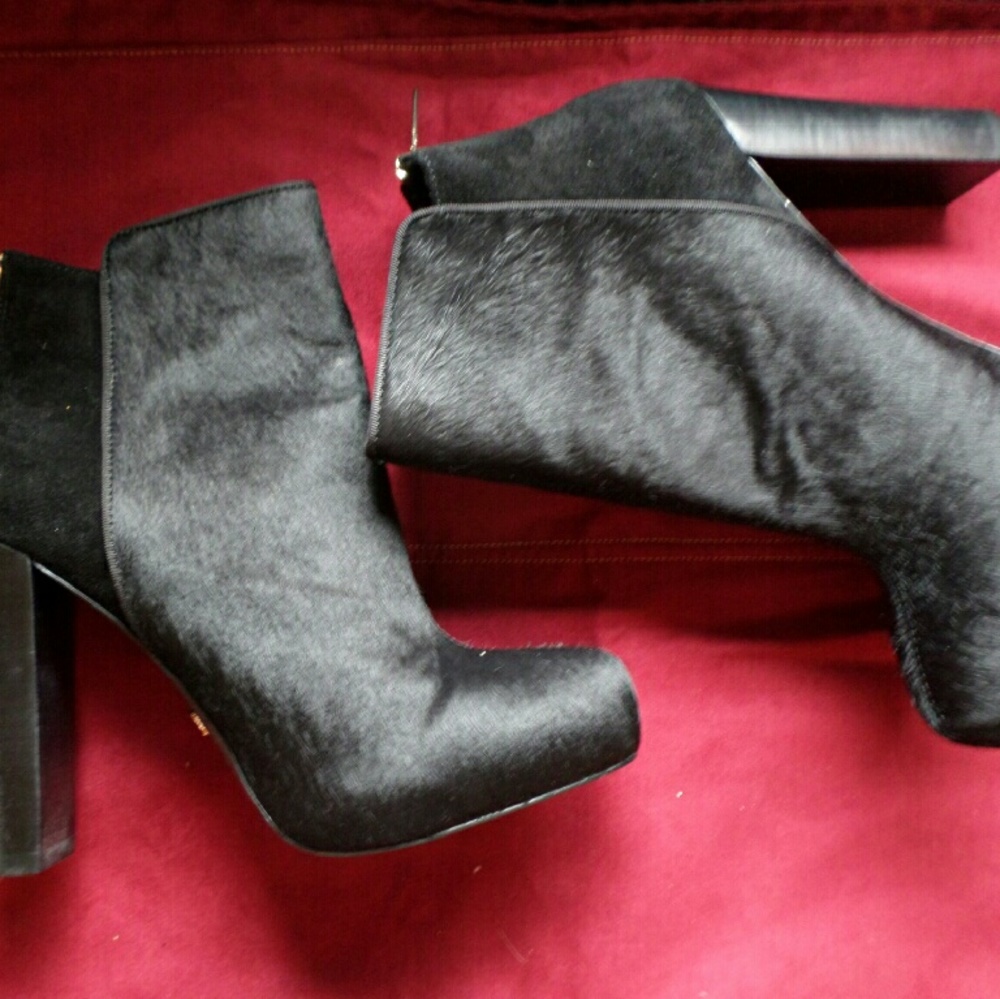 Ankle booties