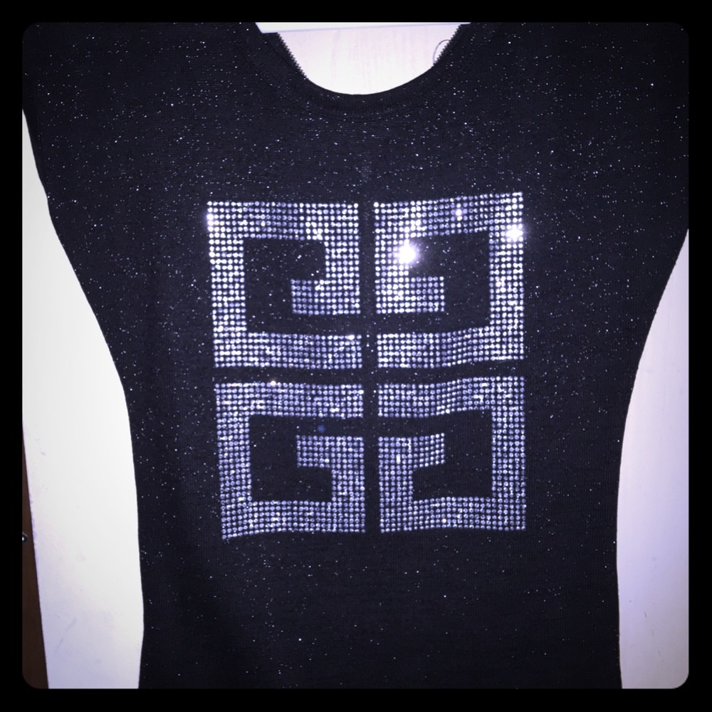 Women very nice top.