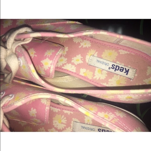 Keds pink flower sneakers - Picture 1 of 3