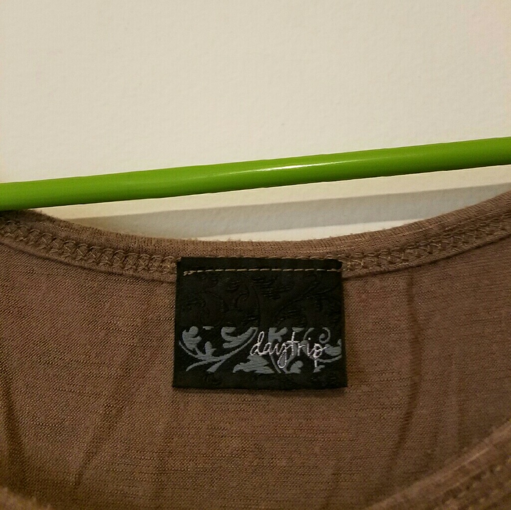 Graphic tee - Picture 2 of 2