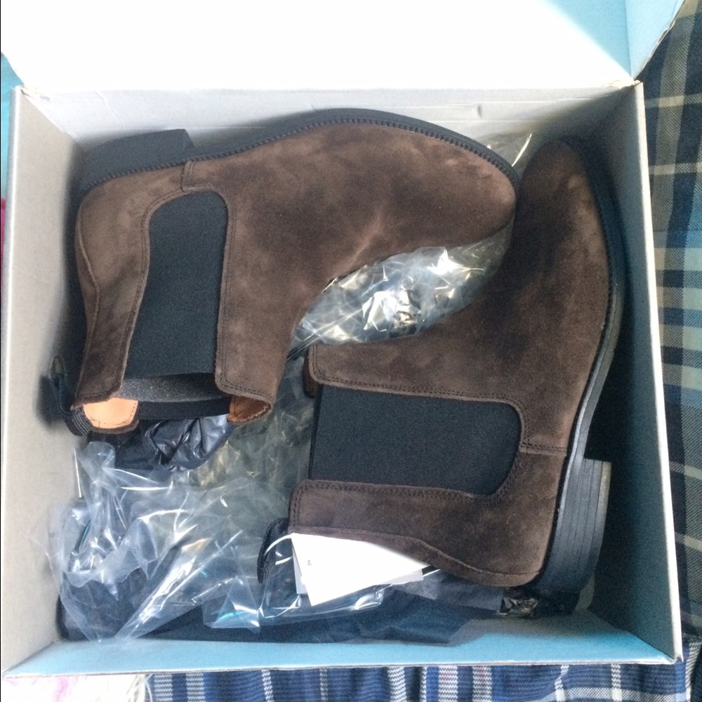 Suede Chelsea Boots