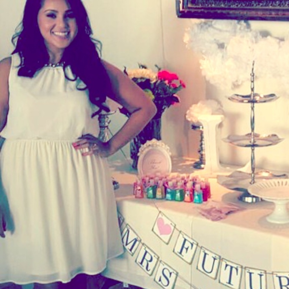 White dress with bling collar