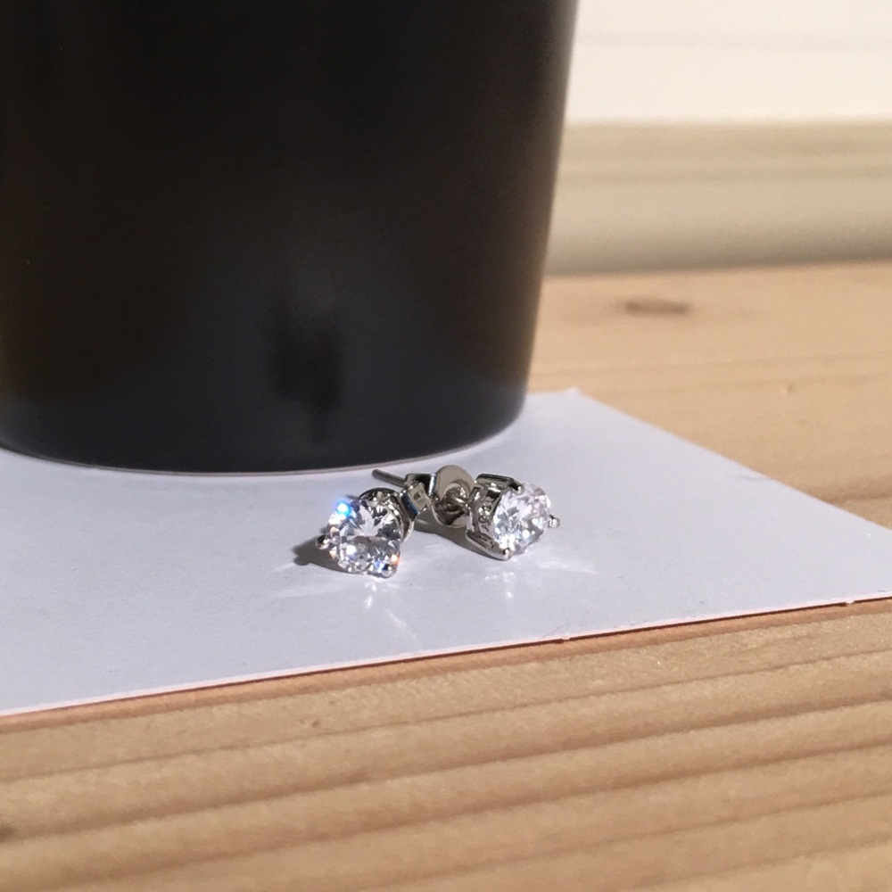 Round Cut Cubic Zircon Earrings