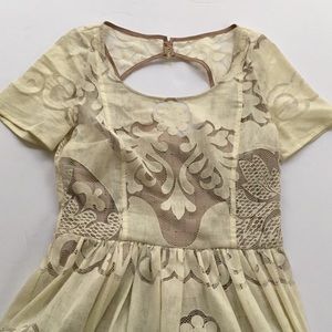 Lace Anthropologie Dress size 2 keyhole back