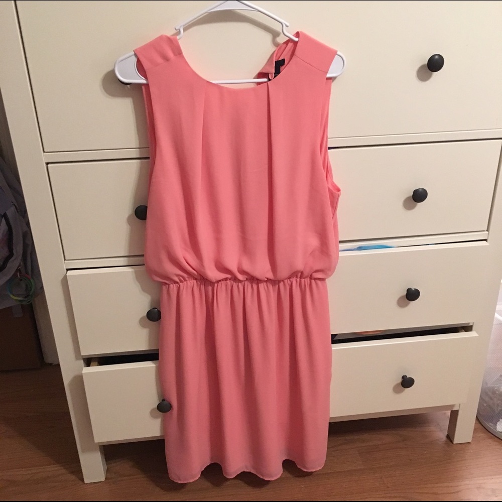 Chiffon pink dress